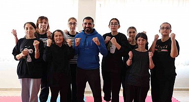 Bayraklılı kadınlar yakın savunma öğreniyor