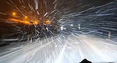 Belediye başkanının "kar" yayını tebessüm ettirdi