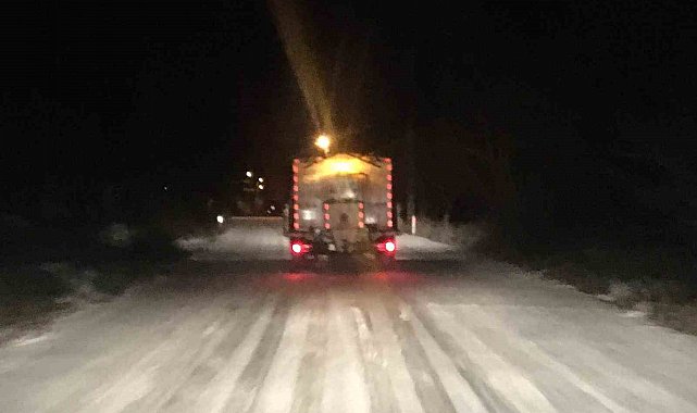 Belediye ekipleri gece boyunca teyakkuzda oldu