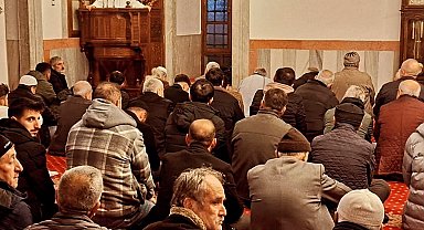 Berat Kandili dualarla idrak edildi