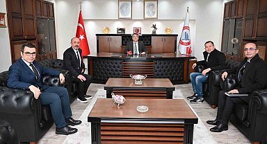 BEÜ Rektörü Özölçer, akademisyenleri ve doktora öğrencisini ağırladı