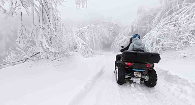 Beyaz örtünün keyfini ATV'lerle çıkardılar