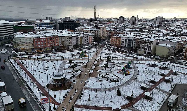 Beyaza bürünen Sultangazi havadan görüntülendi