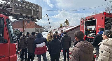 Beykoz'da korkutan çatı yangını