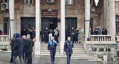 Beyoğlu Vergi Dairesi'nde yangın paniği