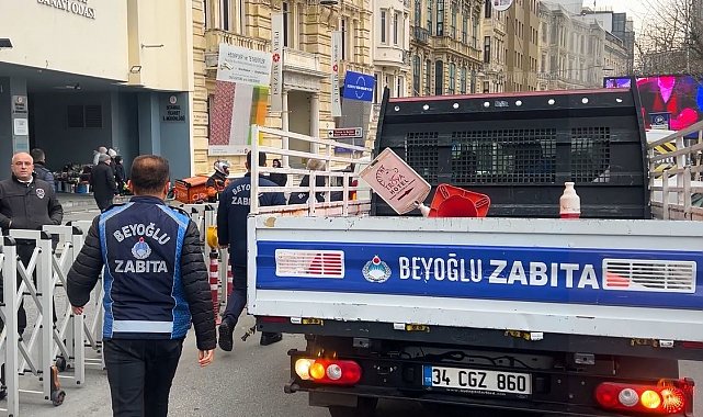 Beyoğlu'nda zabıta ekiplerinden duba operasyonu
