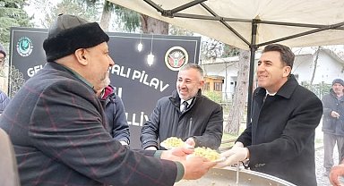 Bilecik'in geleneği 'Şifalı Pilav' vatandaşlardan büyük ilgi gördü