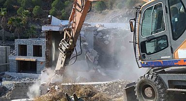 Bodrum'da kaçak yapılarla mücadele devam ediyor