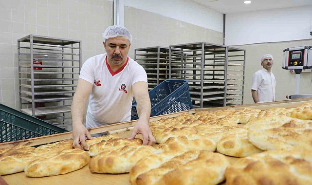 Bolu Belediyesi Halk Ekmek'te Ramazan pidesi 18 lira
