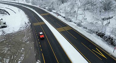 Bolu dağında sis ve kar etkili oluyor