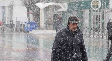 Bolu'da eğitime kar engeli