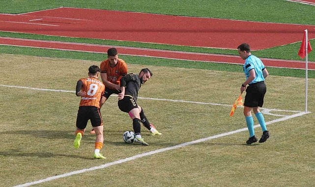 Bozüyük Vitraspor evinde berabere kaldı