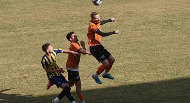 Bozüyük Vitraspor sahasında Karamürselspor'a 4-1 yenildi