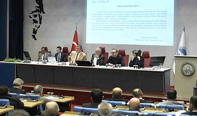 Büyükşehir meclisi toplandı