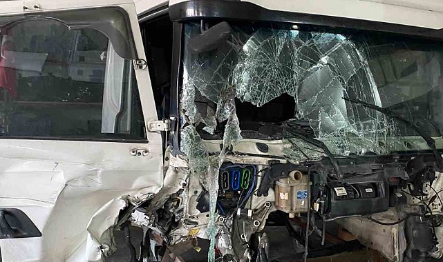 Çanakkale'de kaza yapan çekici tırı çalan 5 şüpheli Konya'da yakalandı