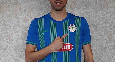 Çaykur Rizespor, Berkay Özcan'ı kiralık olarak kadrosuna kattı