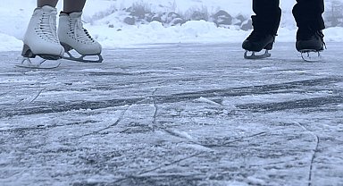 Çıldır Gölü'nde antrenman yaparak dünya şampiyonasına hazırlanıyor
