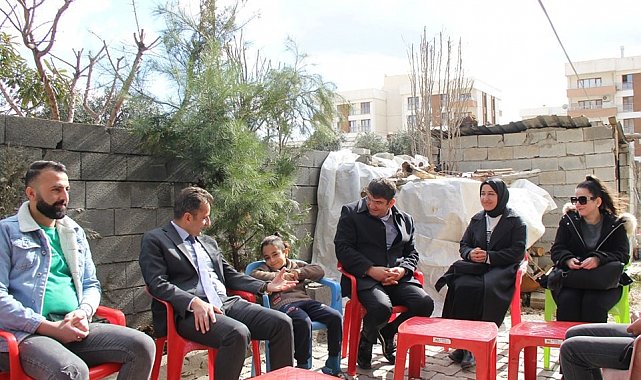 Cizre'de özel çocuklara evde özel eğitim