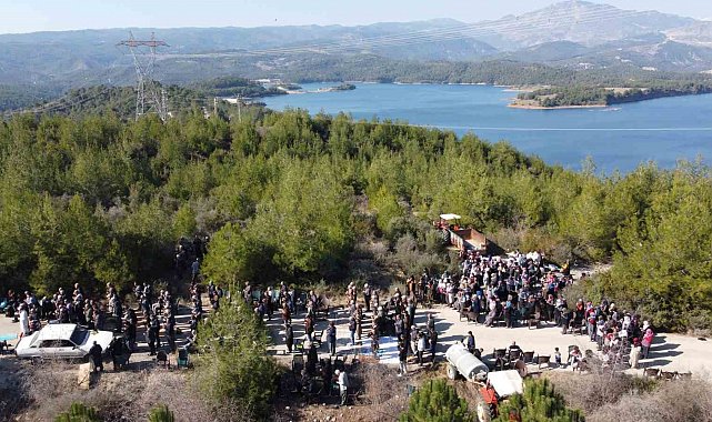 Çukurova çiftçileri yağmur duasına çıktı