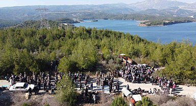 Çukurova çiftçileri yağmur duasına çıktı