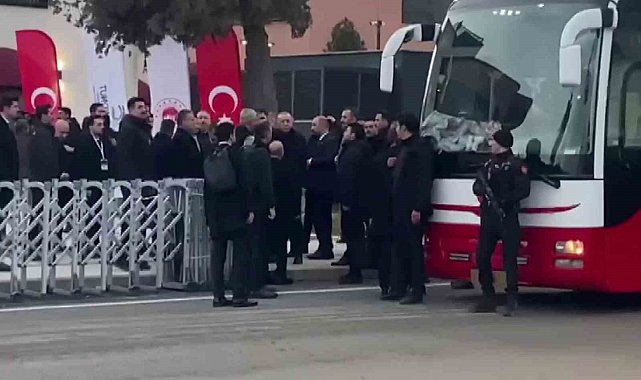 Cumhurbaşkanı Erdoğan, Adıyaman'da yeni iş yerlerine kavuşan esnafları ziyaret etti