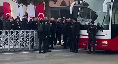 Cumhurbaşkanı Erdoğan, Adıyaman'da yeni iş yerlerine kavuşan esnafları ziyaret etti
