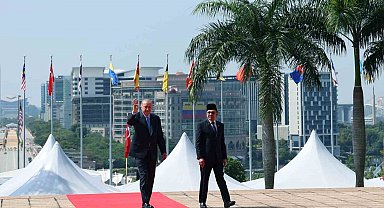 Cumhurbaşkanı Erdoğan, Malezya Başbakanı İbrahim ile görüştü