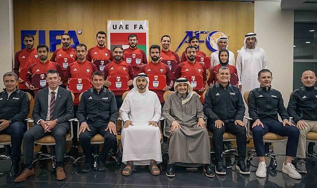 Cüneyt Çakır, FIFA'nın hakem seminerine eğitimci olarak katıldı