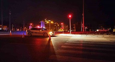 D100'de otomobilin çarptığı yaşlı adam hayatını kaybetti