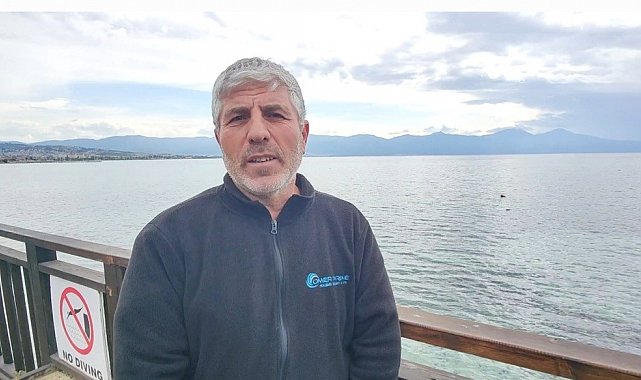 Denizden yüzerek çıkan yaban domuzu şaşırttı