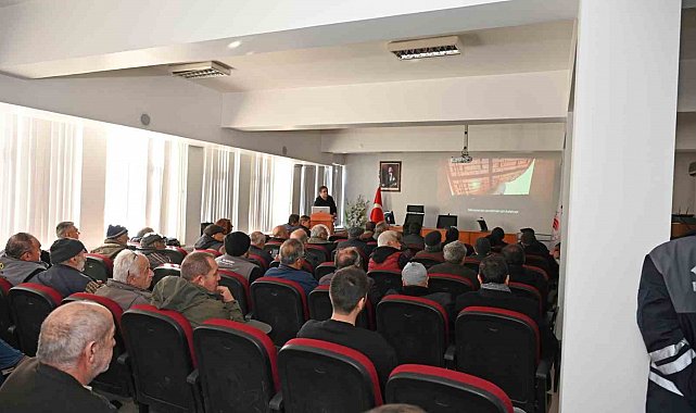 Denizli'de arıcılara arı hastalıkları anlatıldı