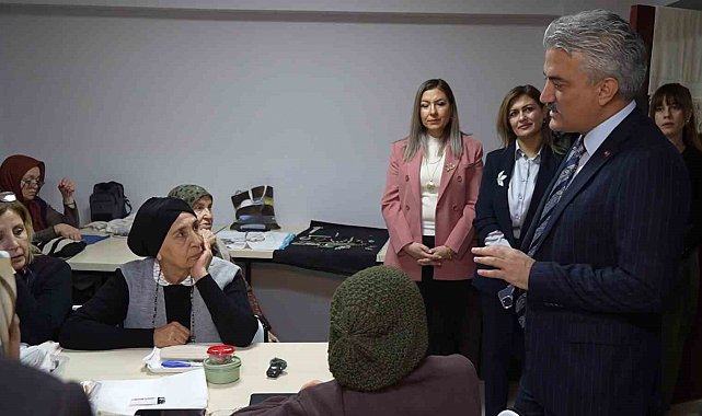 Depremzede kadınların asrın felaketinden geriye kalan acı hatıraları: Devlet desteği ile güç buluyorlar