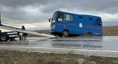Devrilen cezaevi aracındaki yaralanan jandarma ve mahkumların isimleri belli oldu