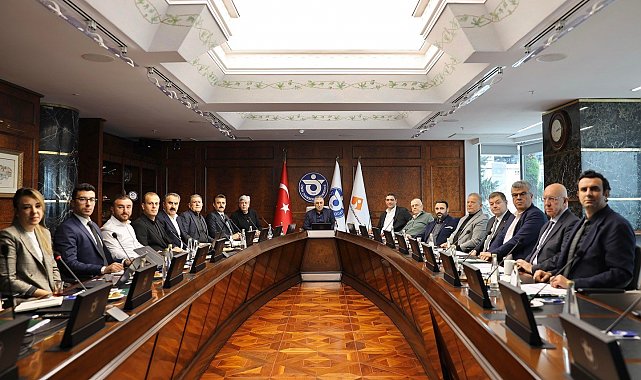Dikili'de, Avrupa'nın en büyük jeotermal sera kümelenmesi yükseliyor