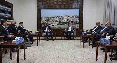 Dışişleri Bakanı Fidan, Hamas Siyasi Büro üyeleri ile bir araya geldi