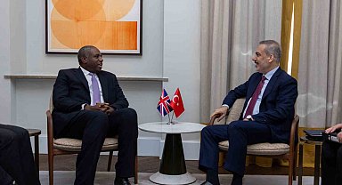 Dışişleri Bakanı Fidan, İngiliz mevkidaşı Lammy ile bir araya geldi