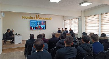 Diyadin'de "Okul Güvenliği ve tedbirleri" toplantısı yapıldı