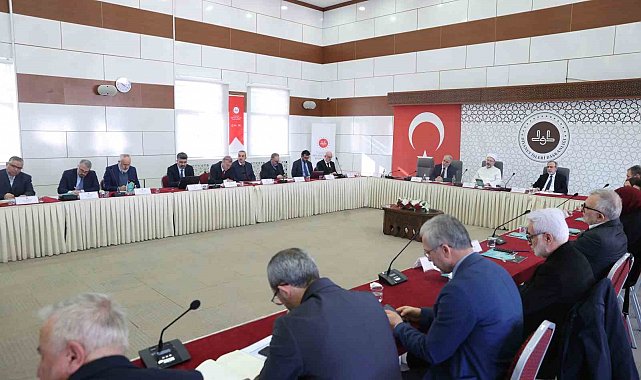 Diyanet İşleri Başkanı Erbaş: "Hutbelerimiz her hafta 22 milyon insana ulaşıyor"