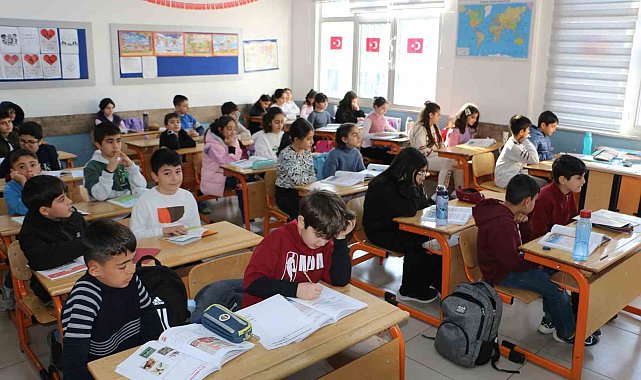 Diyarbakır'da ikinci eğitim öğretim dönemi bugün başladı