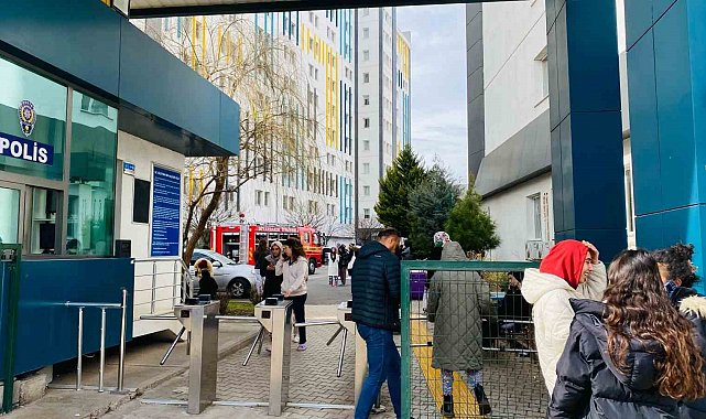 Diyarbakır'da kız yurdunda yangın paniğe neden oldu
