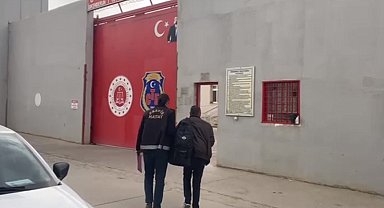 Dörtyol'da hapis cezasıyla aranan 2 şahıs yakalandı