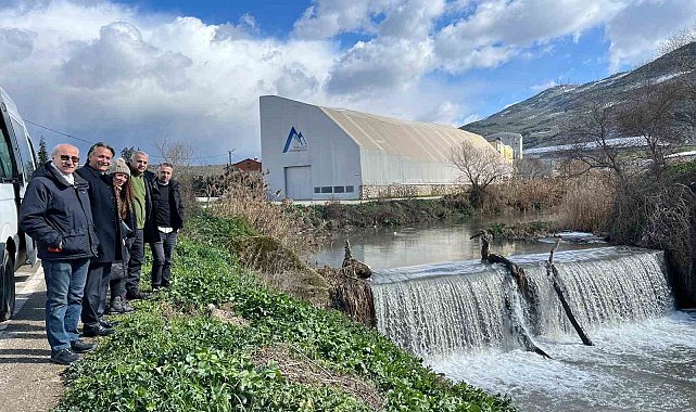 Dr. Saadet Hacısalihoğlu: "Karsak Deresi'nde canlı yaşaması mümkün değil"