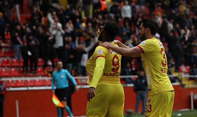 Duckens Nazon'dan 2 gol