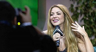 Dünyaca ünlü sanatçı Shakira hastaneye kaldırıldı