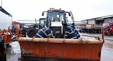 Düzce Belediyesi karla mücadeleye hazır