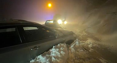 Düzce'de iki otomobil çarpıştı: 5 yaralı