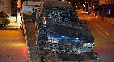 Edirne'de otomobil ile hafif ticari araç çarpıştı: 1 yaralı