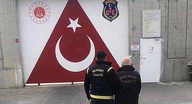Edremit'te 29 yıl 10 ay hapis cezası bulunan firari şahıs yakalandı