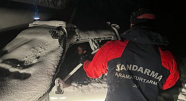 Eksi 8 derecede mahsur kaldılar: JAK timleri böyle kurtardı