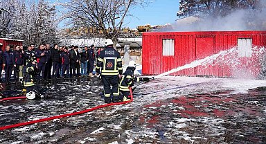 Elazığ'da Temel İtfaiye Eğitimi sona erdi